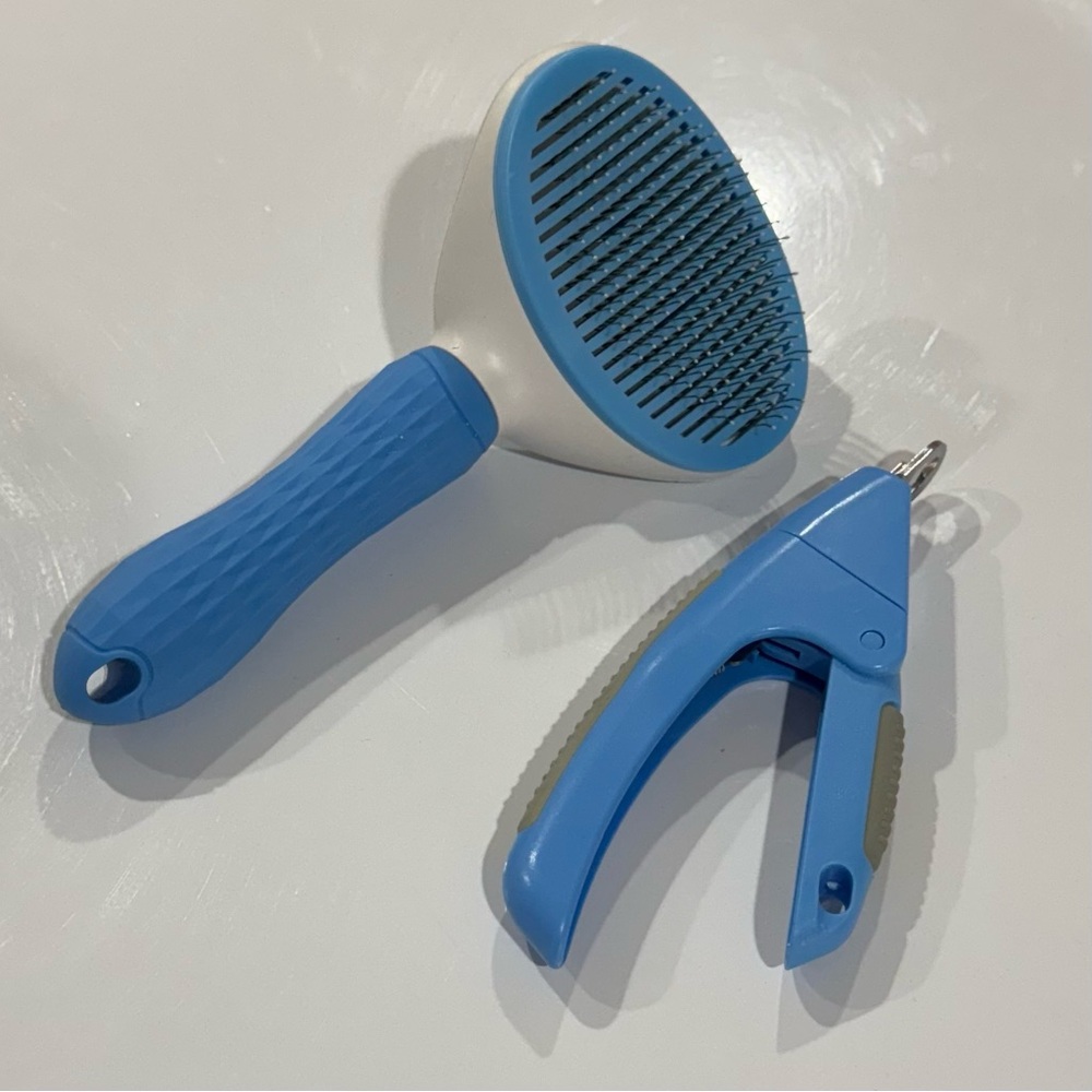 Animal grooming kit - shedding brush and nail clipper